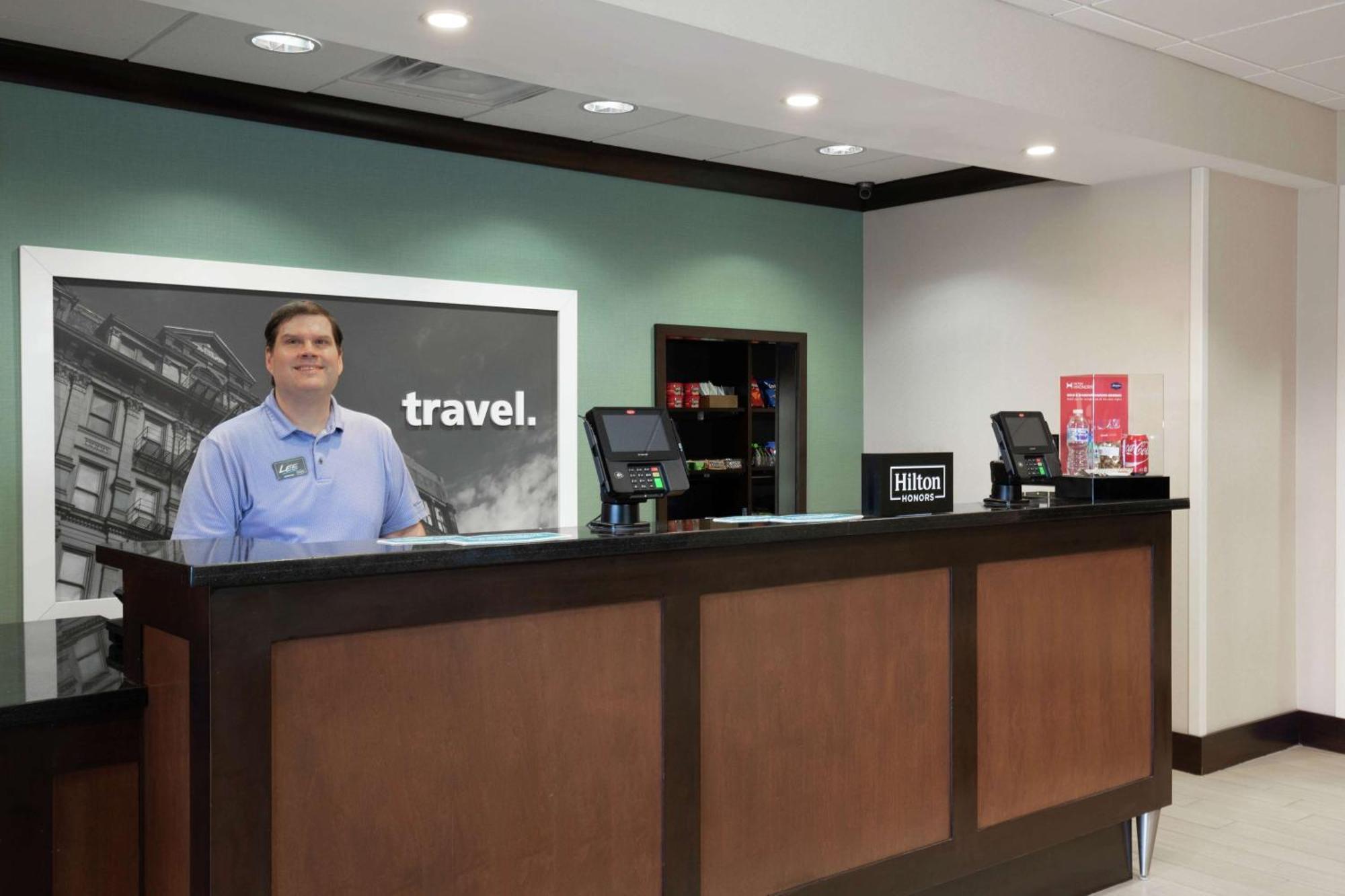 Hampton Inn & Suites Wheeling - The Highlands Triadelphia Exterior foto